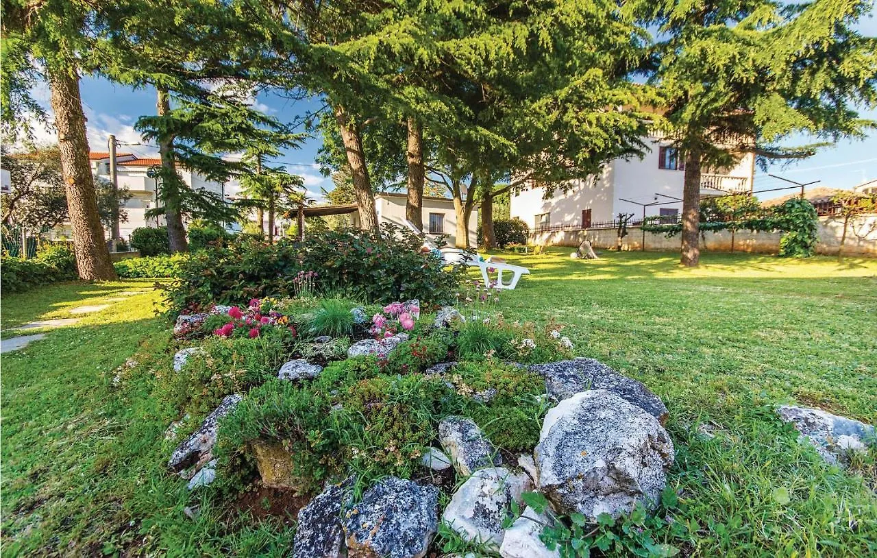 2 Bedroom Pet Friendly Home In Medulin